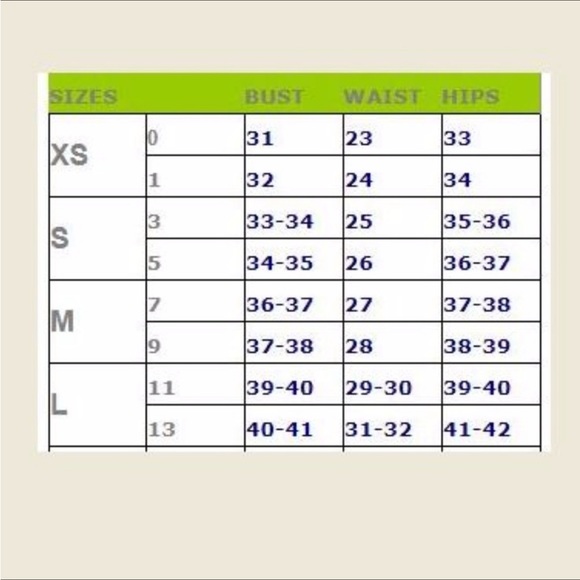 NWOT The Camila Lace Detail Romper - Picture 3 of 3